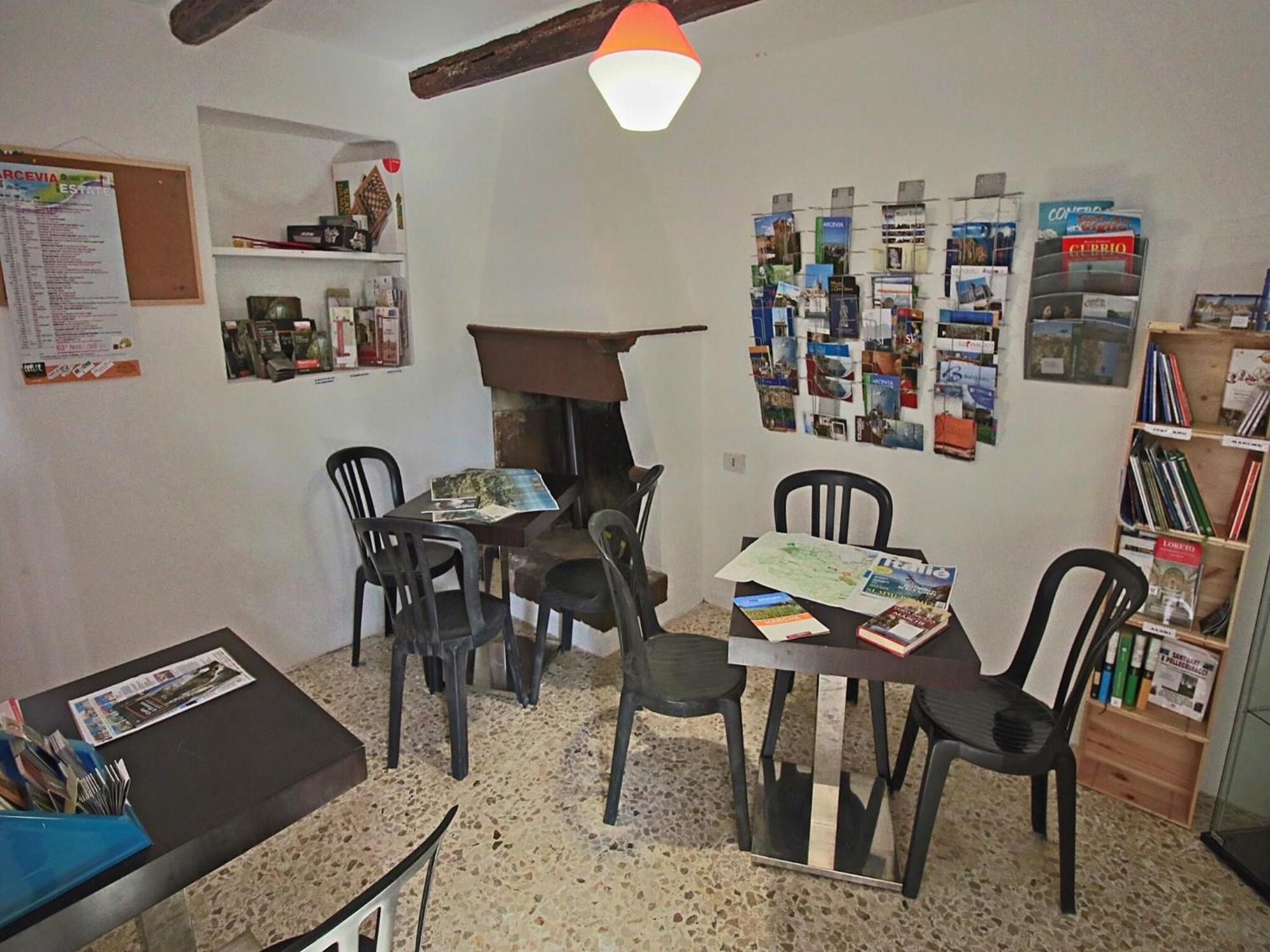 Nice Flat In Arcevia With Swimming Pool 외부 사진