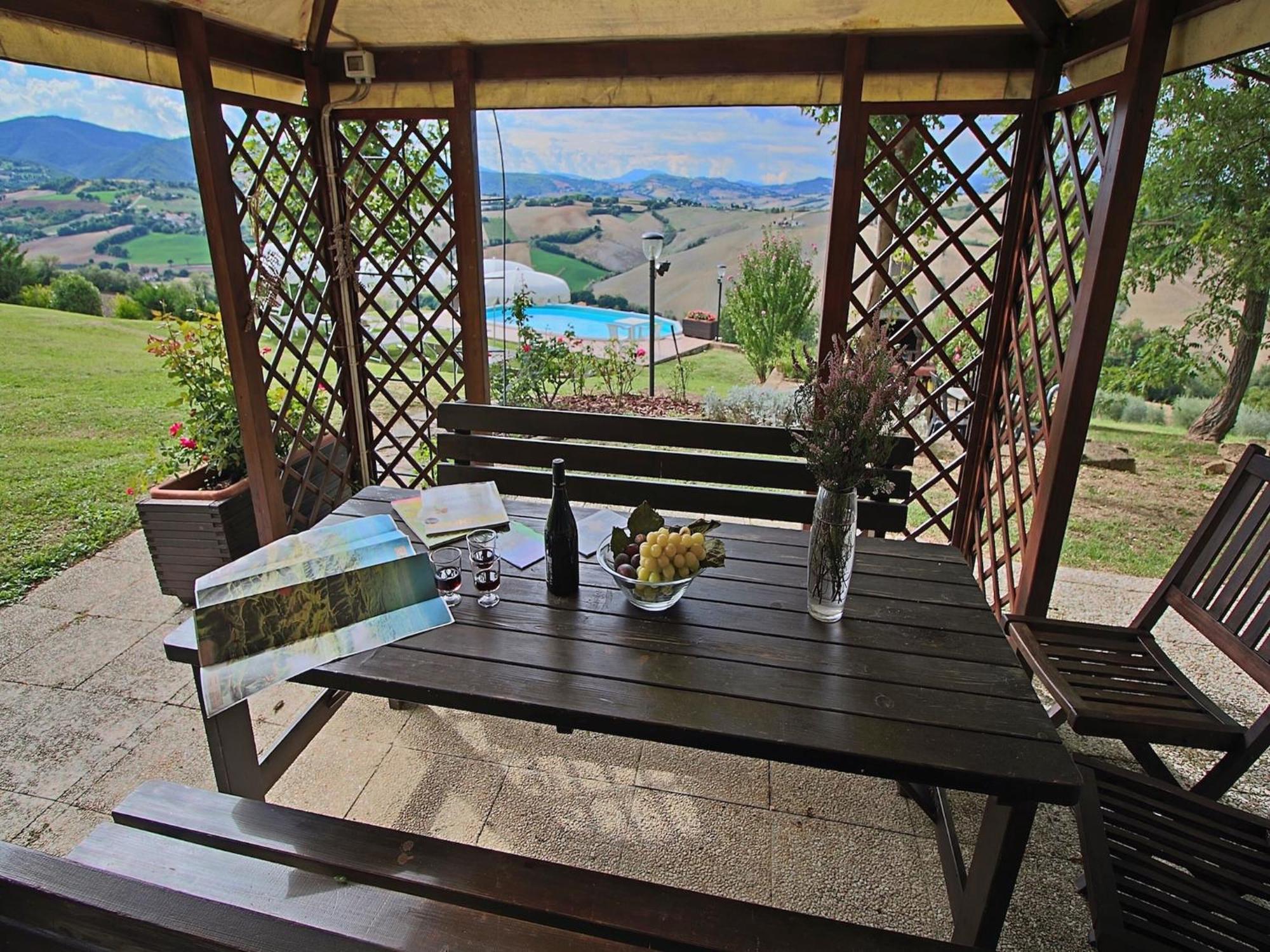 Nice Flat In Arcevia With Swimming Pool 외부 사진