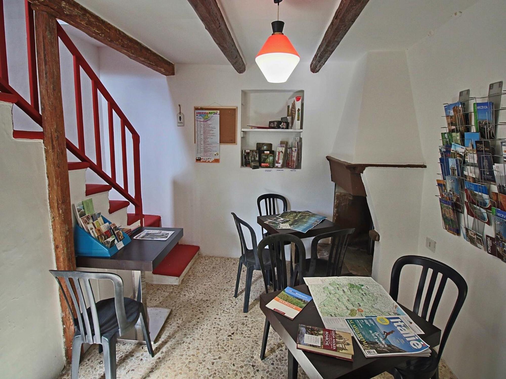 Nice Flat In Arcevia With Swimming Pool 외부 사진