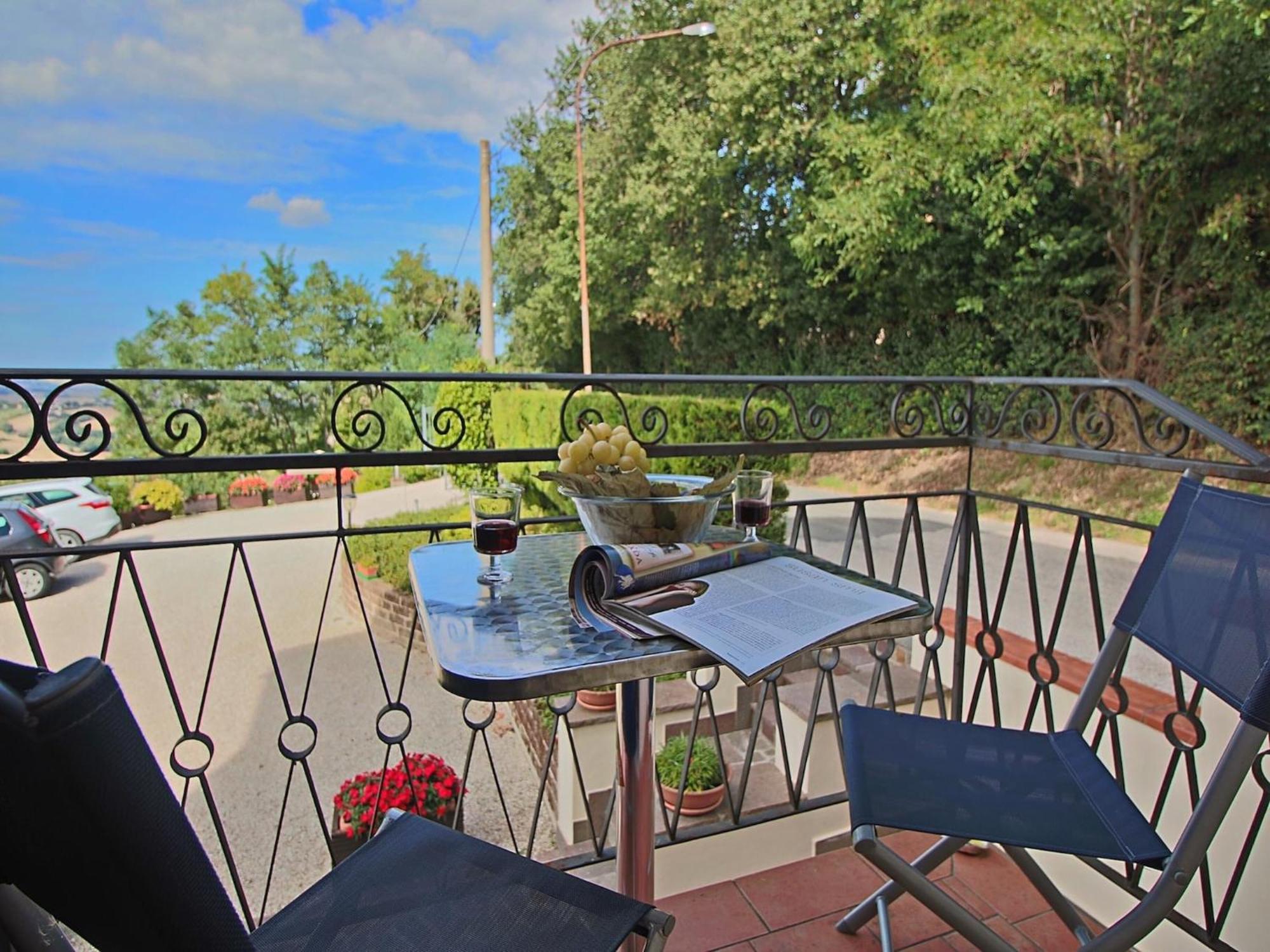 Nice Flat In Arcevia With Swimming Pool 외부 사진