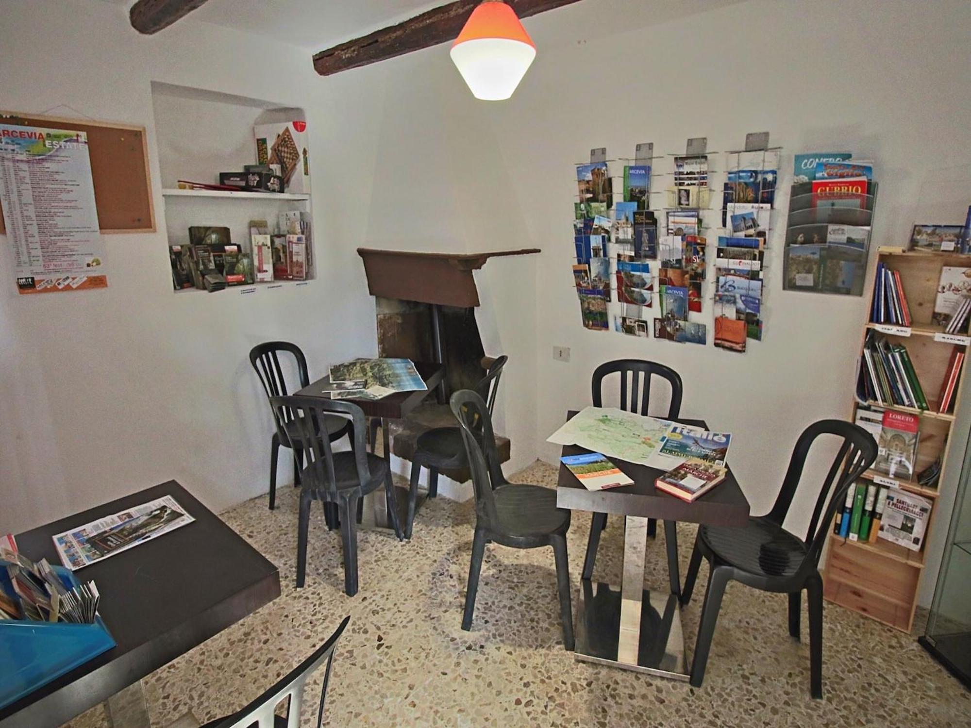 Nice Flat In Arcevia With Swimming Pool 외부 사진